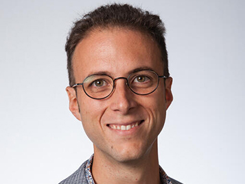 On motor intelligence for continuum soft robots