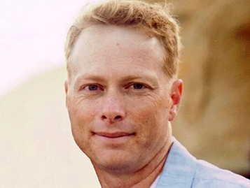 Identifying the roles of cortical oscillations and learning during cognitive behavior